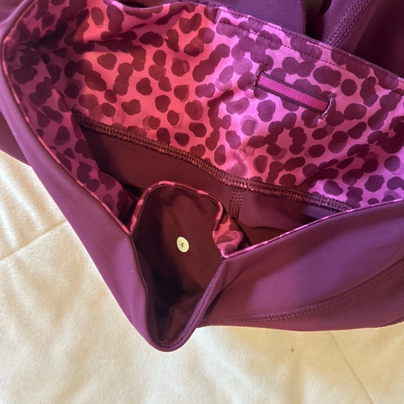 Lululemon maroon leggings - Picture 3 of 4